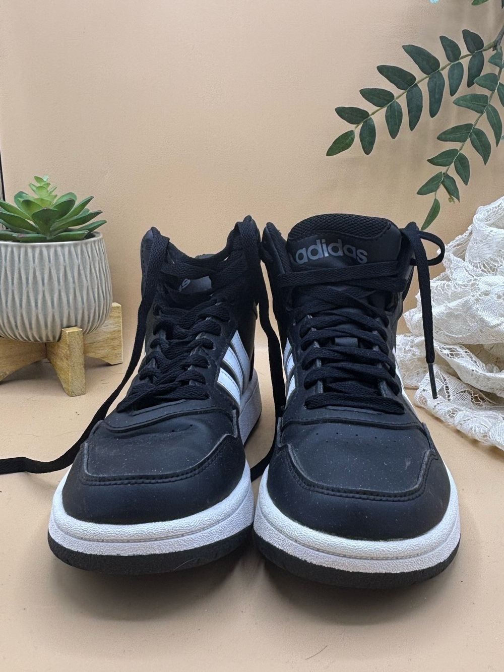 Adidas Hoops Mid Kids High-Top Sneakers Black White Youth Size 4